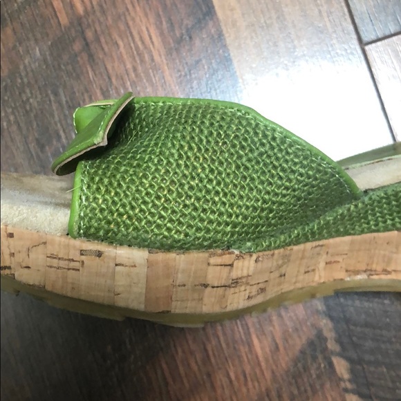 Slides - Picture 6 of 7